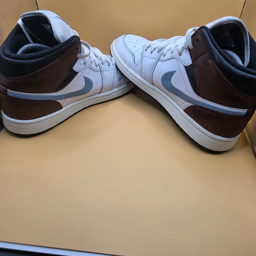 Nike Air Jordan 1 Mid Legend Coffee Sail Brown FQ7831-142 Mens Size 9